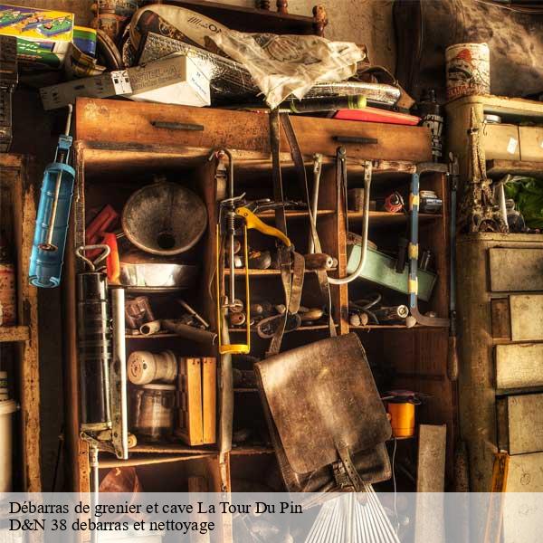 Débarras de grenier et cave la-tour-du-pin-38110 D&N 38 debarras et nettoyage